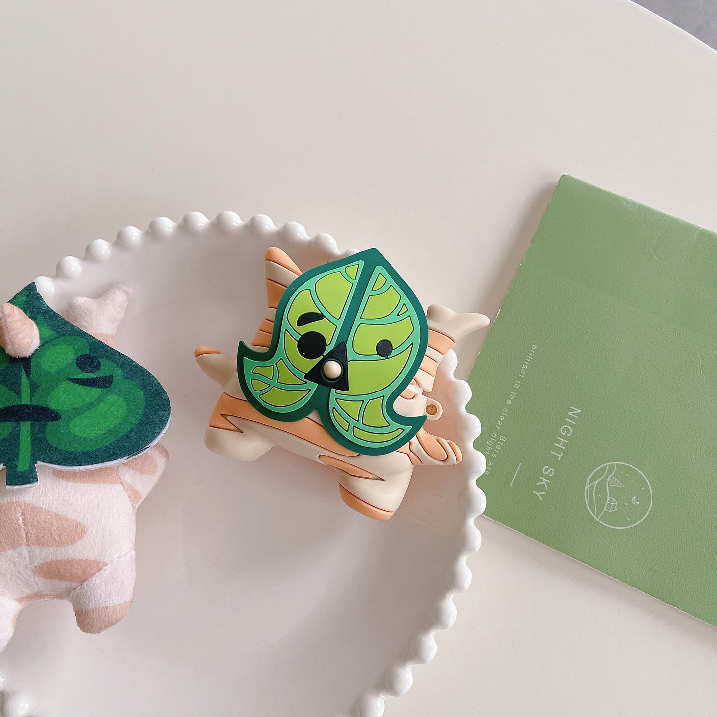 INSINC Creative Breath Of The Wild AirPods Case