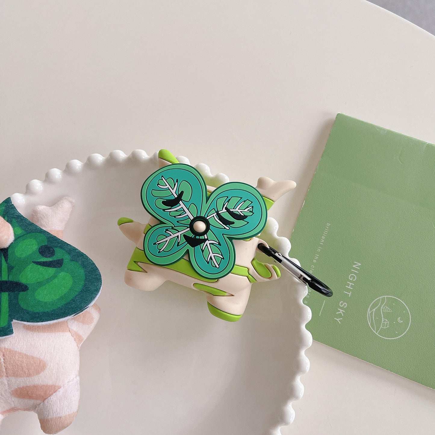 INSINC Creative Breath Of The Wild AirPods Case