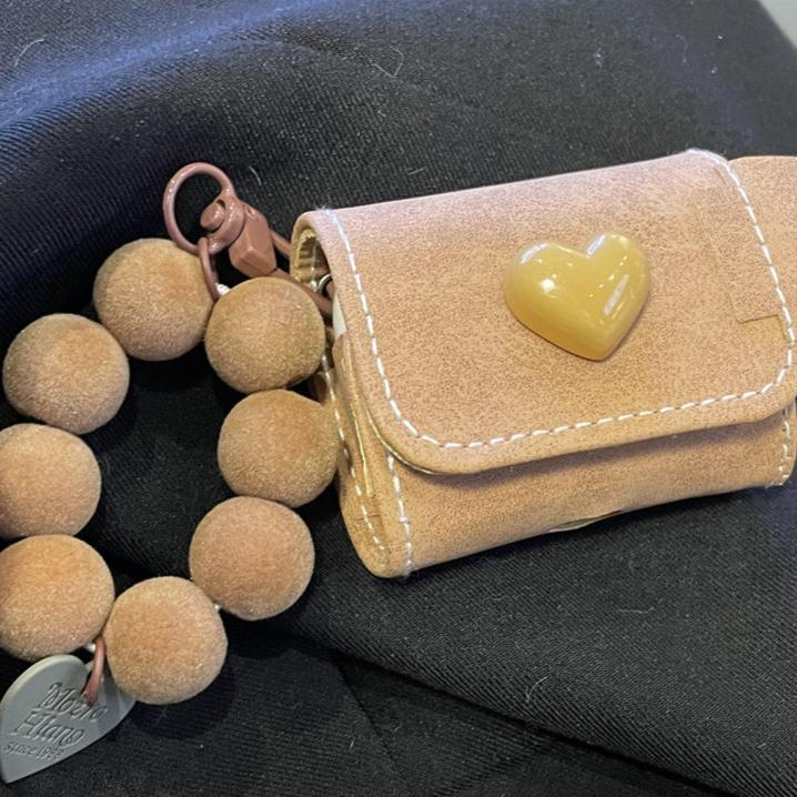 INSNIC Velvet Heart AirPods Purse: Winter Plush Case