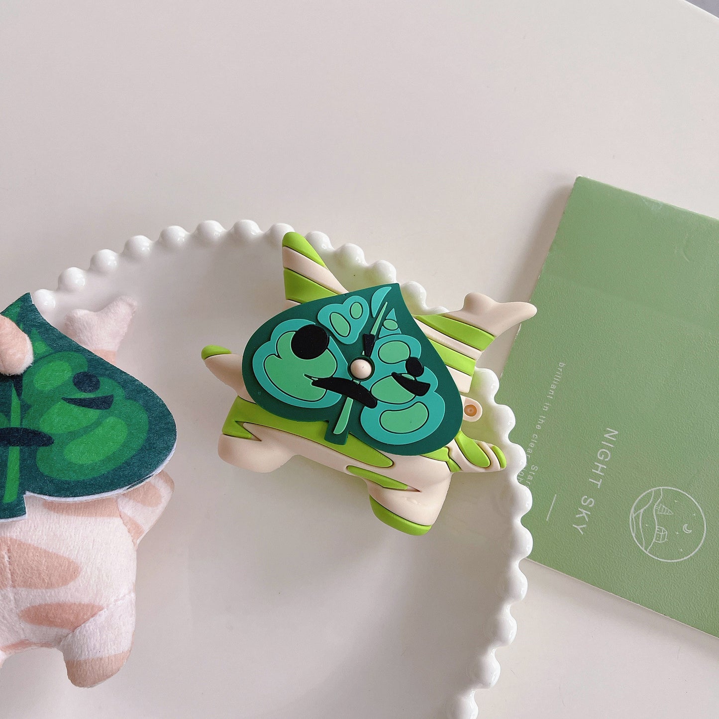 INSINC Creative Breath Of The Wild AirPods Case