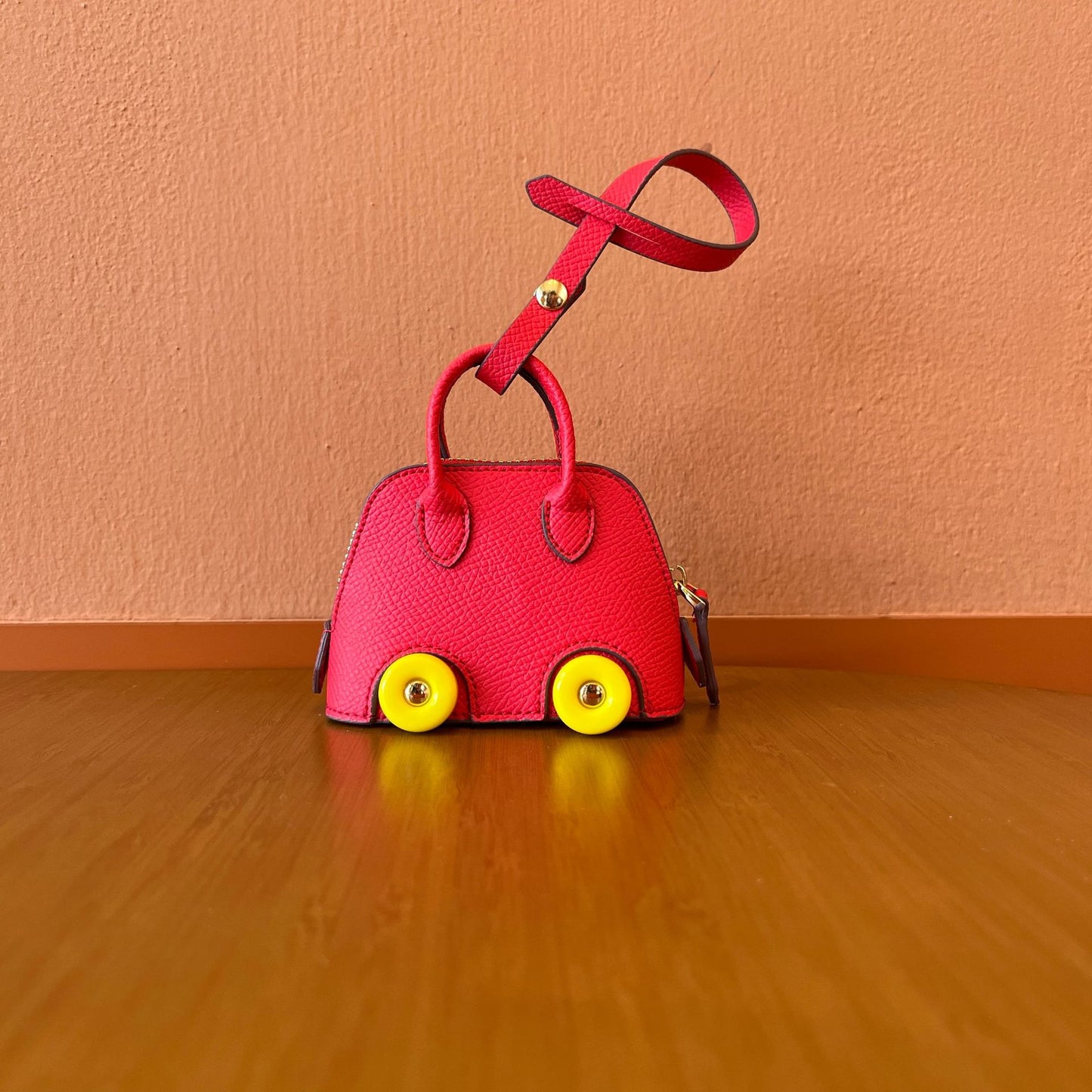 INSNIC Red Retro Car AirPods Pouch: Vibrant Mini Vehicle Case