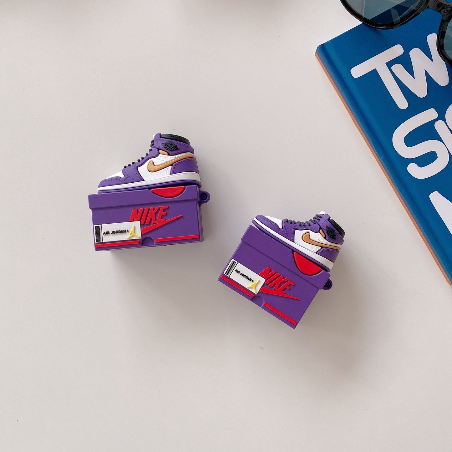 INSINC Creative Sneakers Box AirPods-Hülle