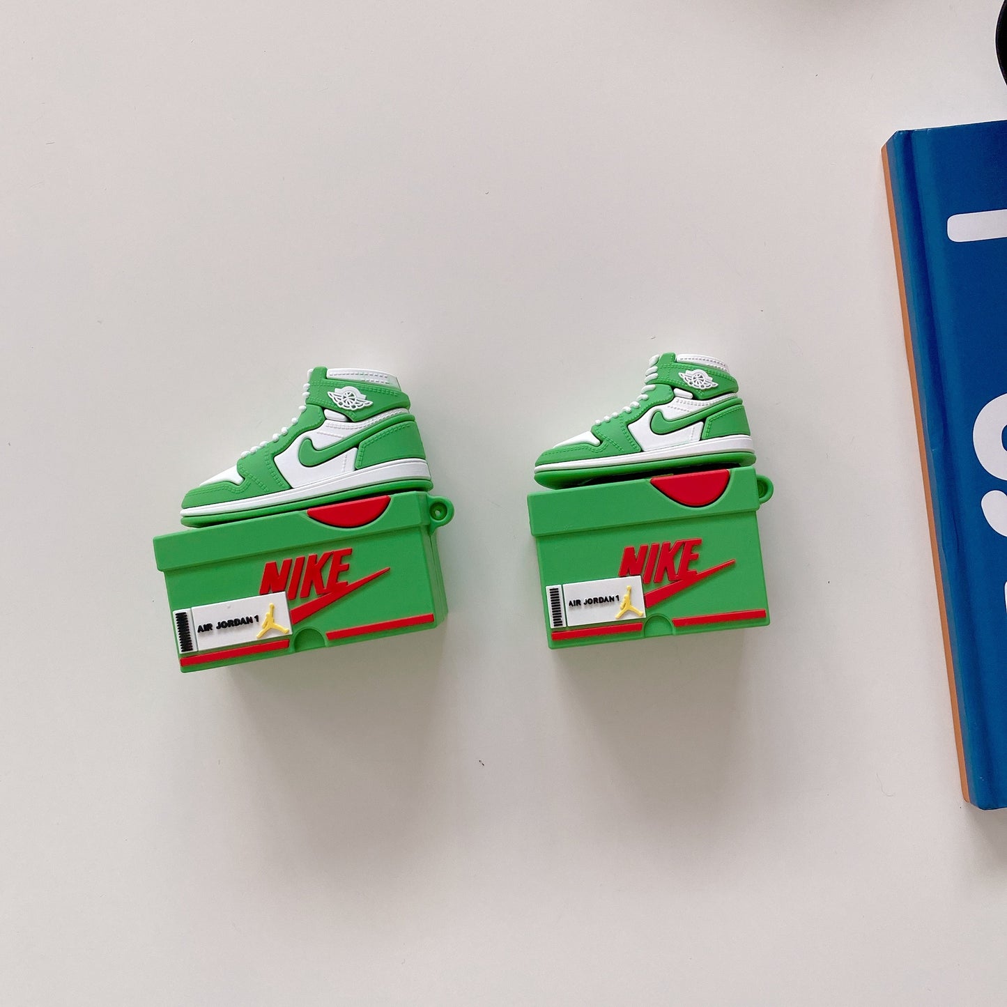INSINC Creative Sneakers Box AirPods-Hülle