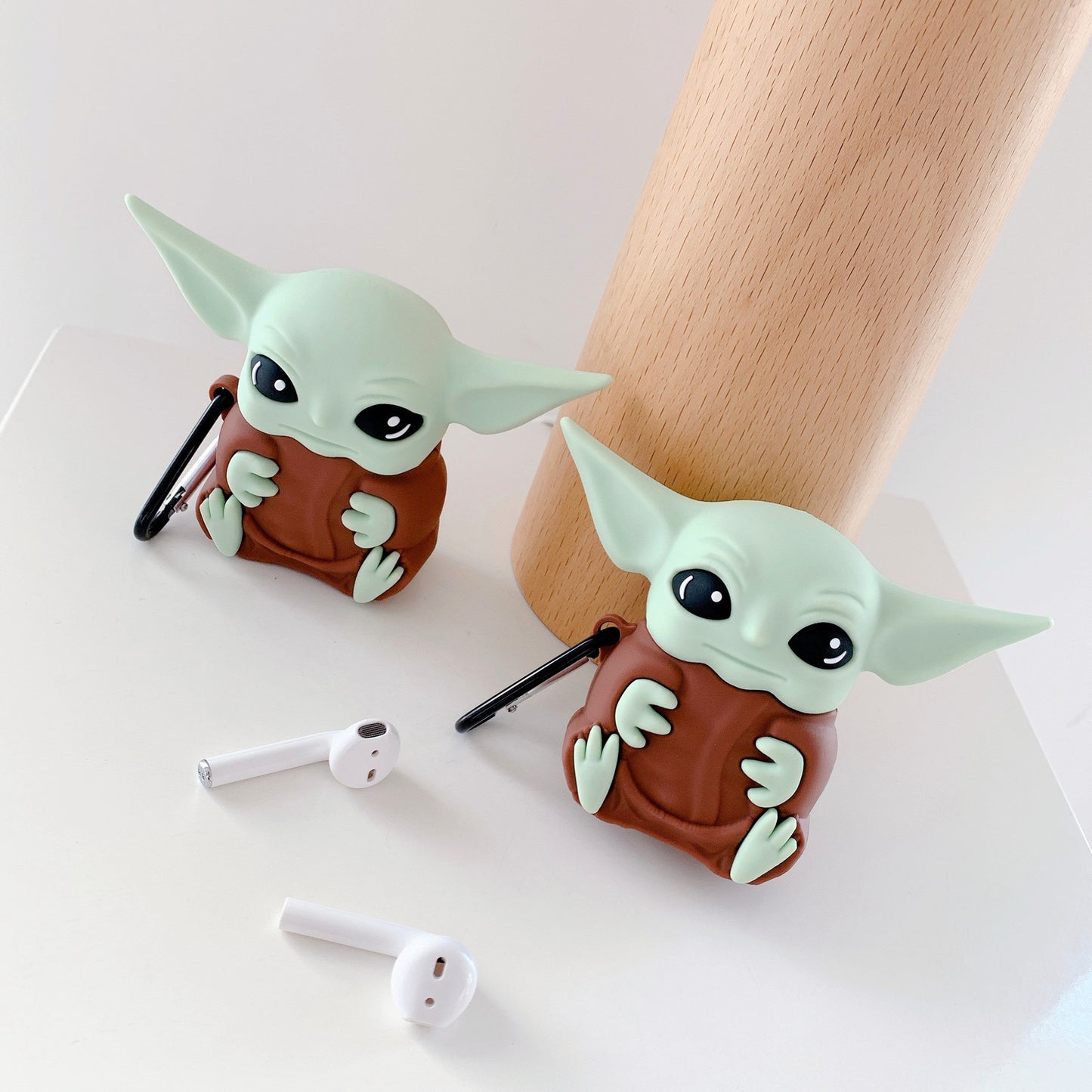 INSINC Creative Yoda The Alien AirPods Case