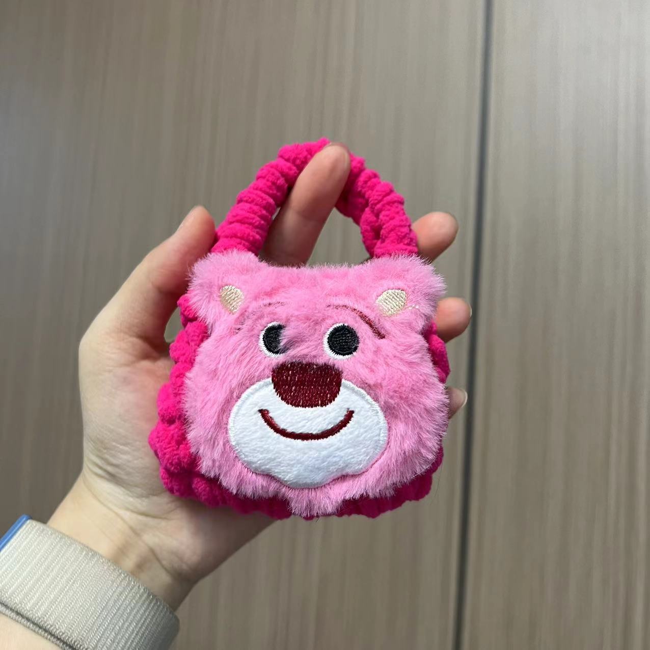 INSNIC Creative Cute Anime Portable Airpodspro3 Cases