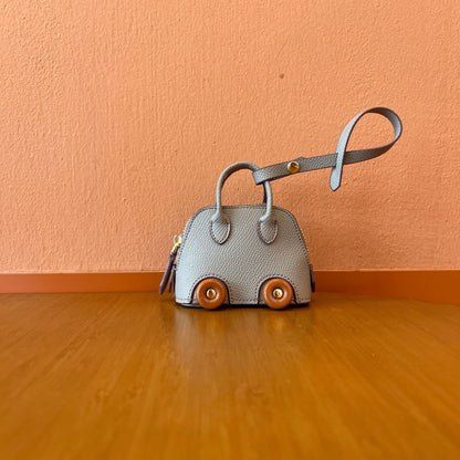 INSNIC Retro Car AirPodspro3 Pouch: Vibrant Mini Vehicle Case