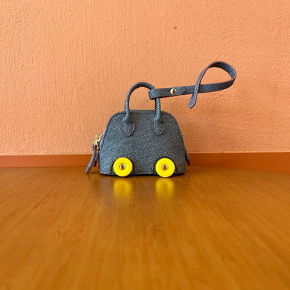 INSNIC Retro Car AirPodspro3 Pouch: Vibrant Mini Vehicle Case