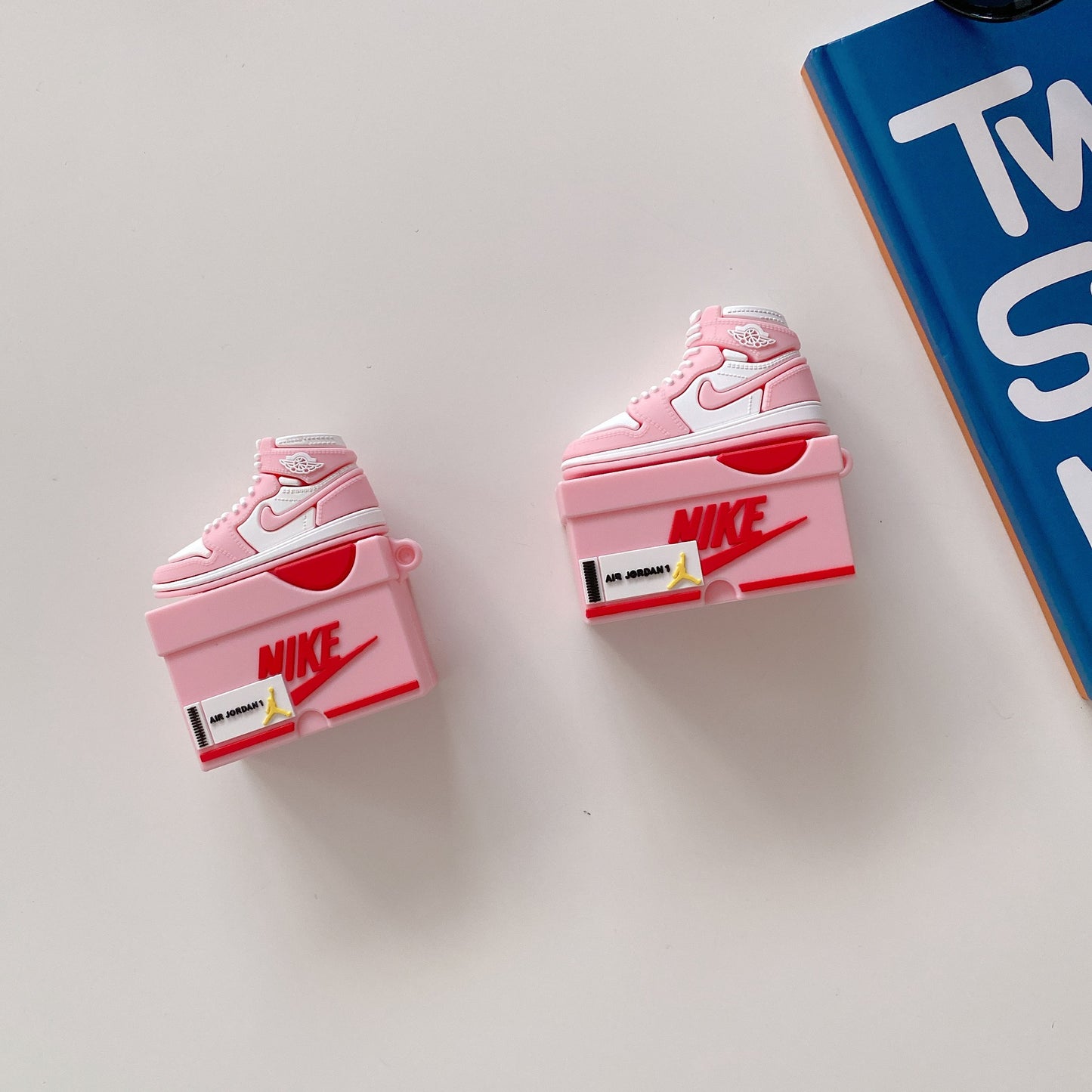 INSINC Creative Sneakers Box AirPods-Hülle